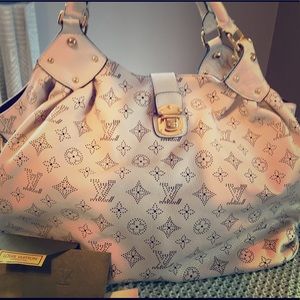Louis Vuitton Authentic bucket / shoulder bag